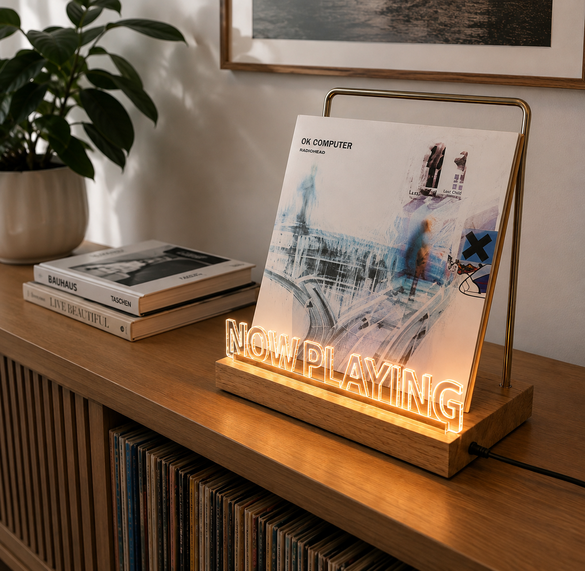 Présentoir vinyle lumineux "Now Playing"